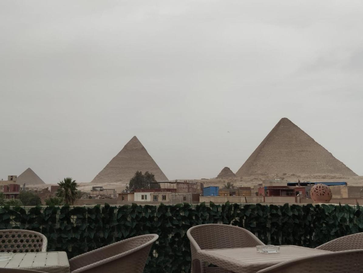 Three Golden Pyramids Cairo Exterior foto